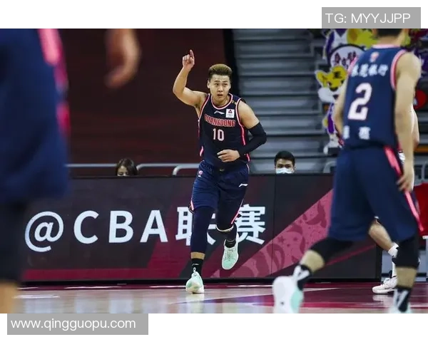 深圳篮球队强势领跑世锦赛积分榜73分领先其他队伍展现实力